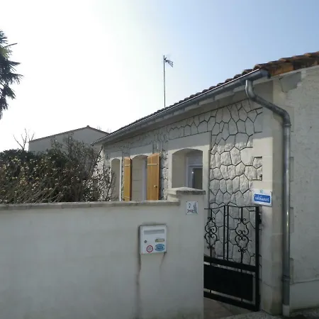 Maison Rose Tremiere/christophe/saujon 度假居